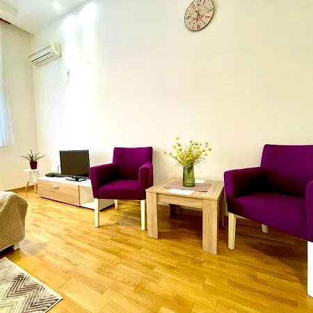 Dora Stan Na Dan Novi Savada Blok A, Parking 5 Evra Dan *